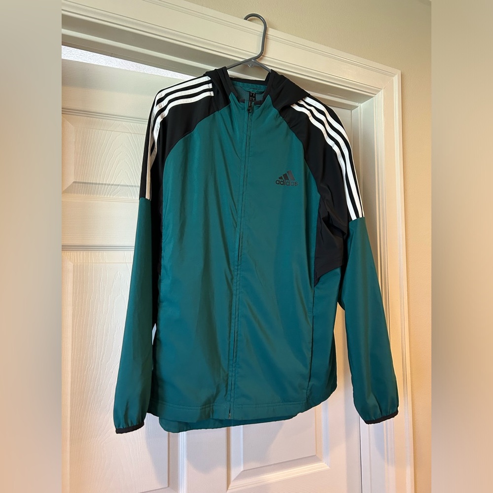Men’s medium adidas hooded shell